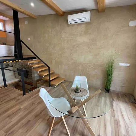 Padrosa Mini Loft 1 * Riumors